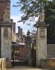 PICTURES/Cambridge University - St. Johns College/t_Gate Out1.jpg